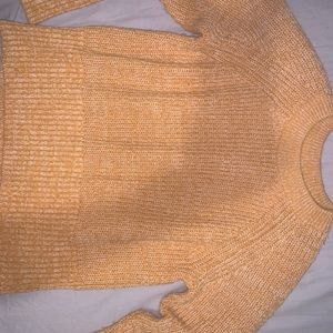 Universal Threads Sweater